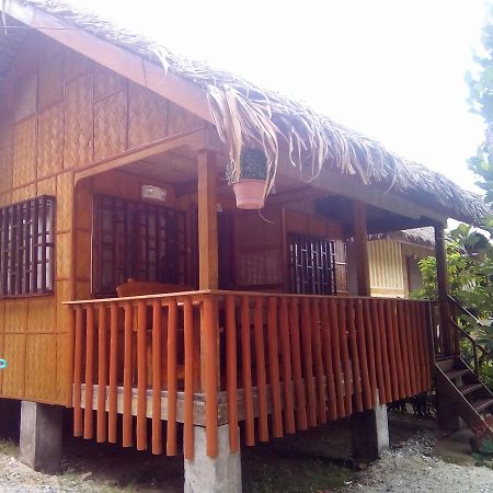 Mountain Beach Resort & Restaurant Puerto Galera Exterior photo