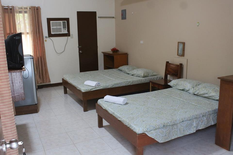 Mountain Beach Resort & Restaurant Puerto Galera Room photo
