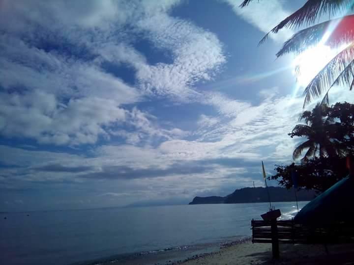 Mountain Beach Resort & Restaurant Puerto Galera Exterior photo