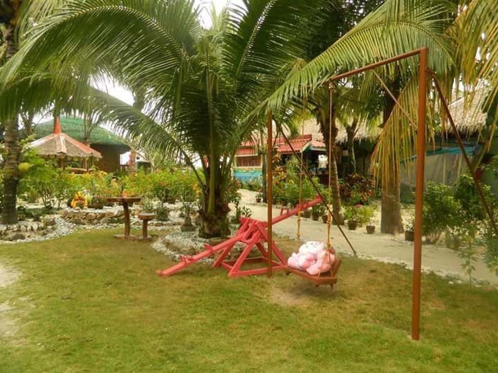 Mountain Beach Resort & Restaurant Puerto Galera Exterior photo